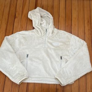 North Face Women’s Osito Quarter Zip Hoodie
